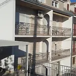 Mila Podstrana